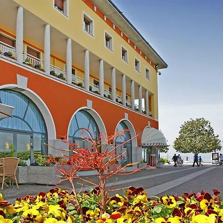 Vela D'oro Dependence 2*