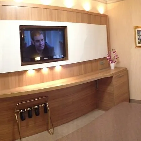 Отель Vela D'oro Dependence 2*