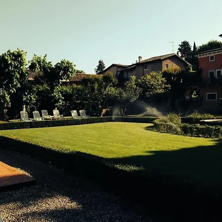 Отель Vela D'oro Dependence Бардолино